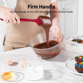 U-Taste scraper design helps remove batter or sauce from bowls