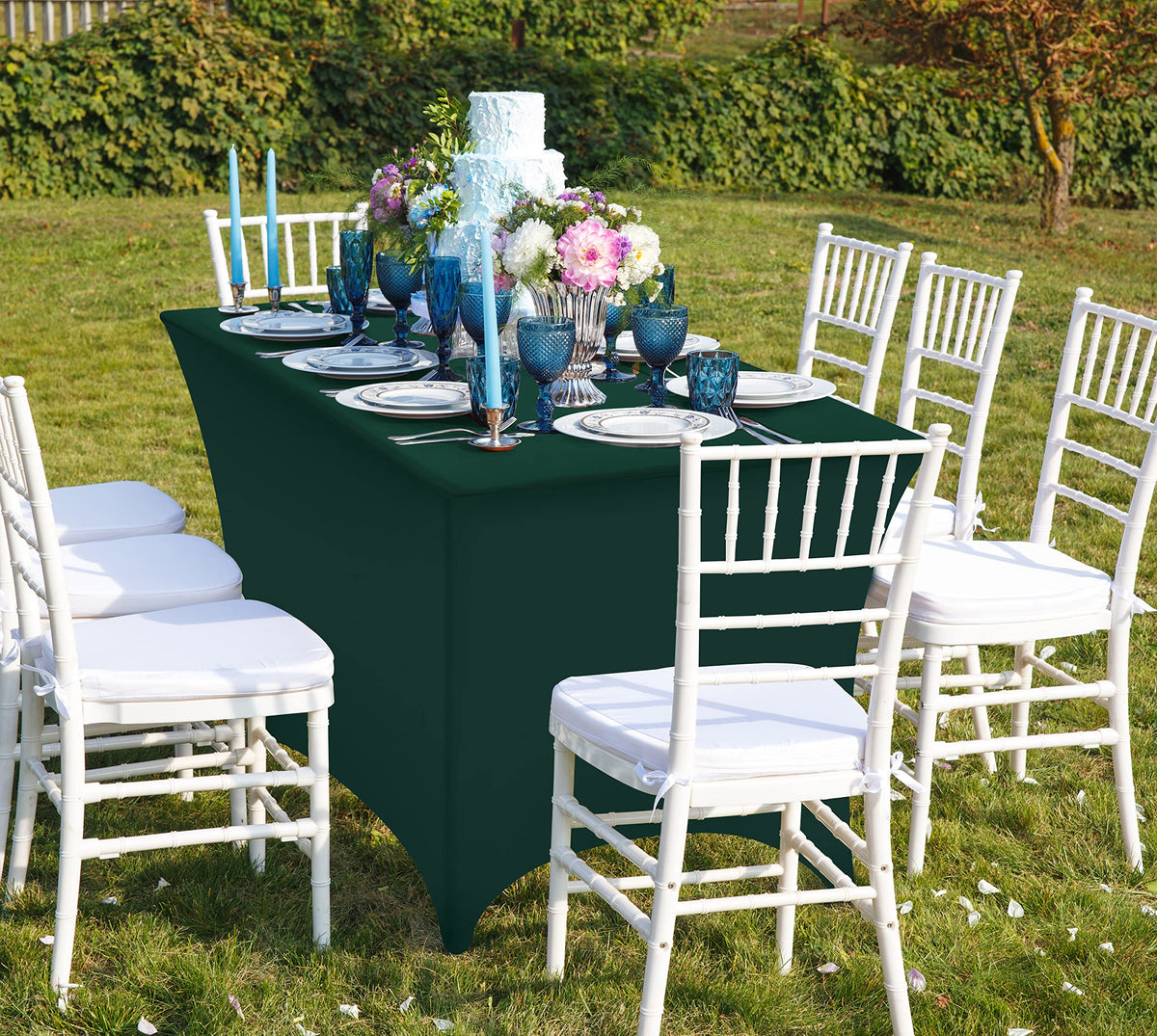 Utopia Kitchen spandex tablecloth resists stains and scratches for busy venues.