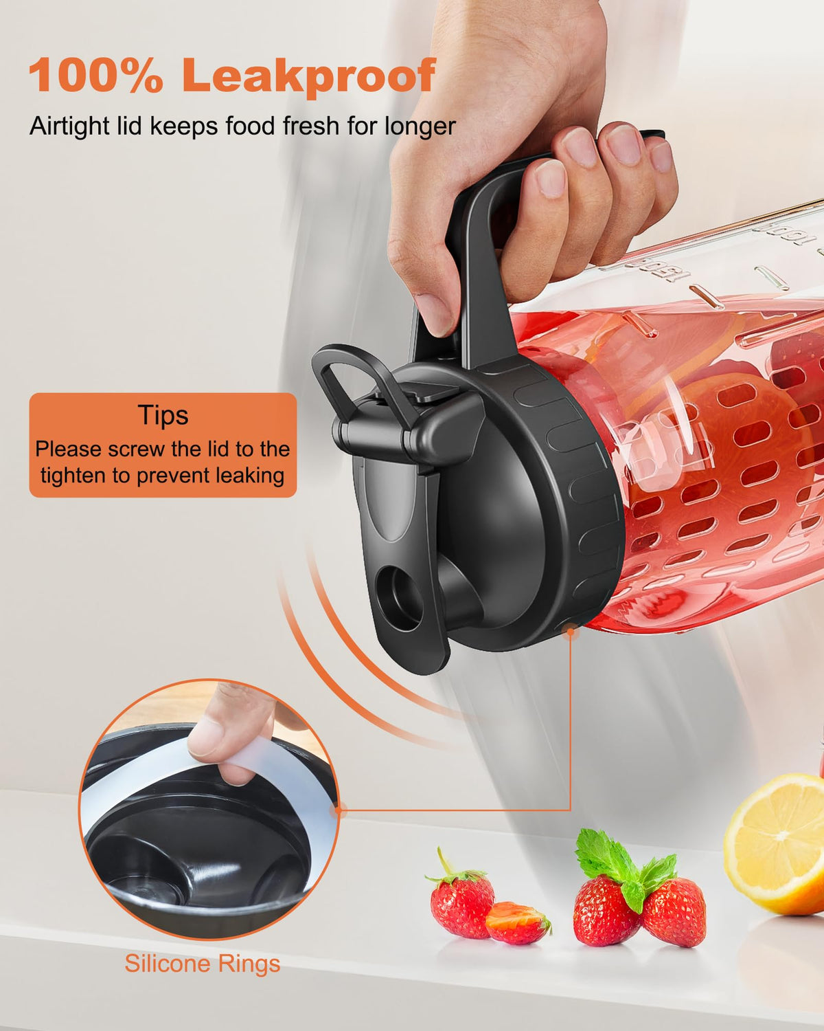 VA1KENE smooth-pouring design keeps ice and fruit in