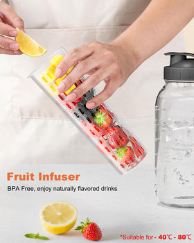 VA1KENE wide-mouth pour spout for easy, clean pouring