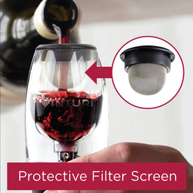 Vinturi filter mesh close-up demonstrates protective screen for clear pours.