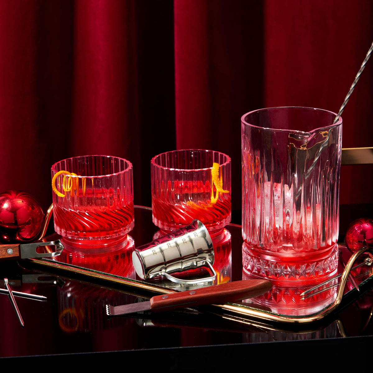 Viski professional-grade stainless steel stands up to daily use.
