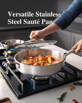 VocVoi Saute Pan ergonomic-handle offers comfortable, controlled sautéing.