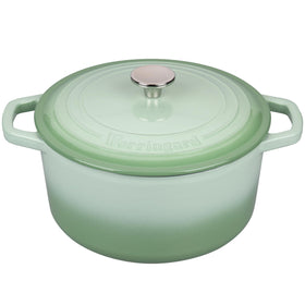 VORRINGARD green Dutch oven on stove highlighting induction compatibility