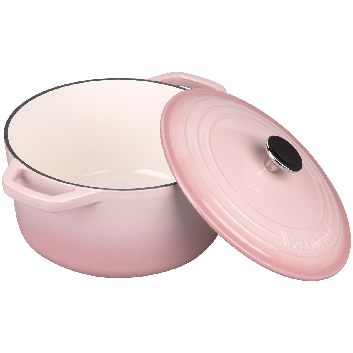 Vorringard Dutch oven on stovetop demonstrating everyday versatility for meals.