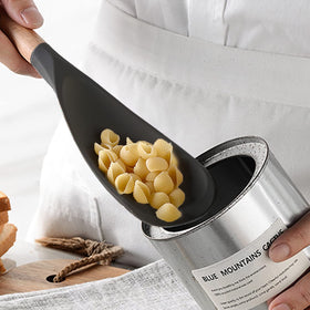 VOVOLY versatile spoon resists sticking in nonstick pans