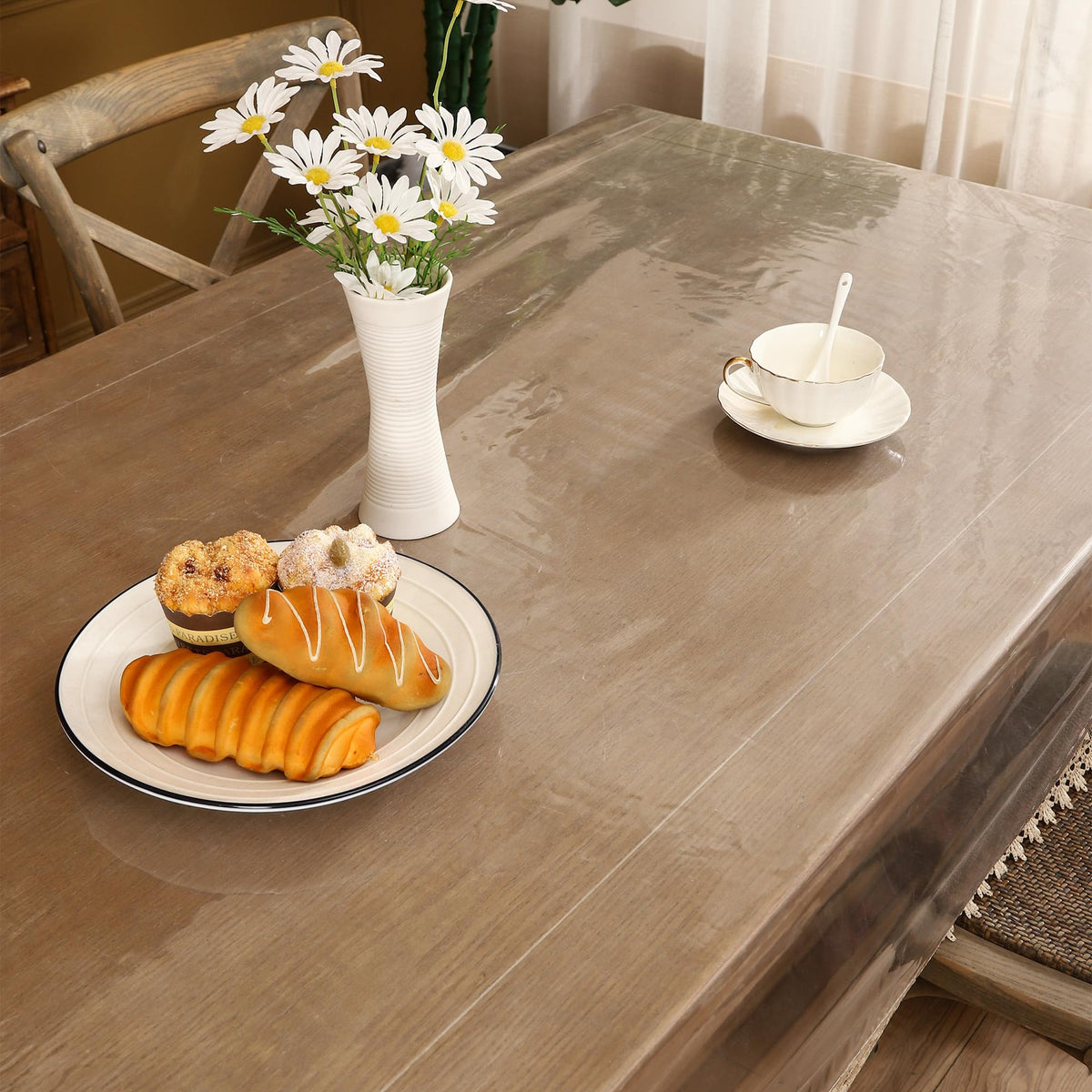 Walrus outdoor use: easy-clean surface for picnics and barbecues.