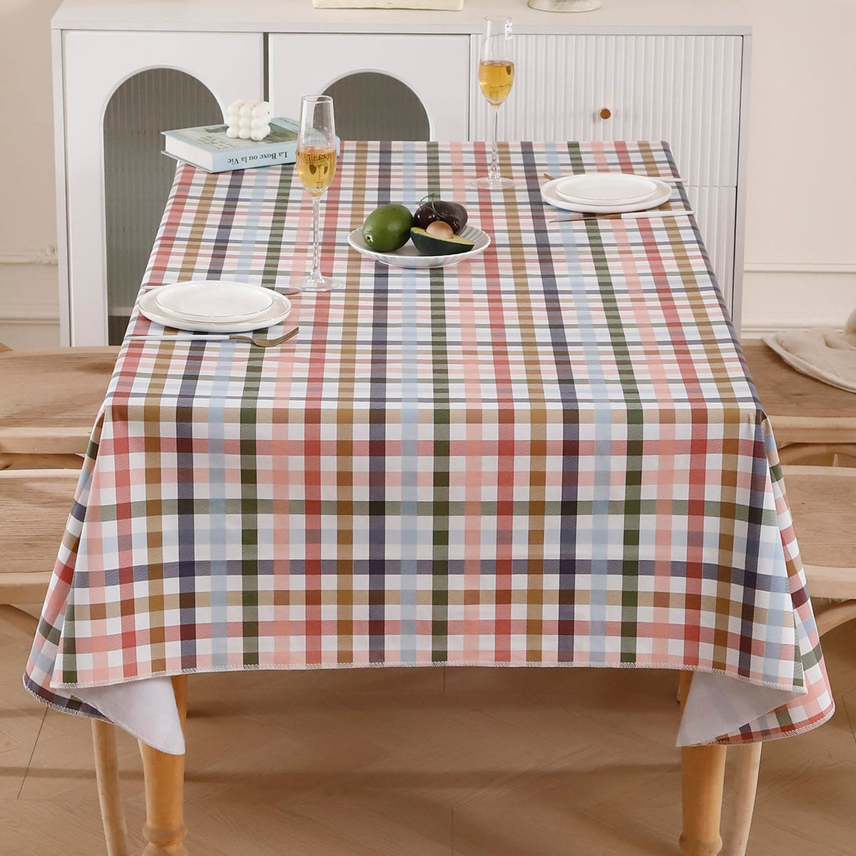 Walrus checkered rectangular table cover suitable for large tables