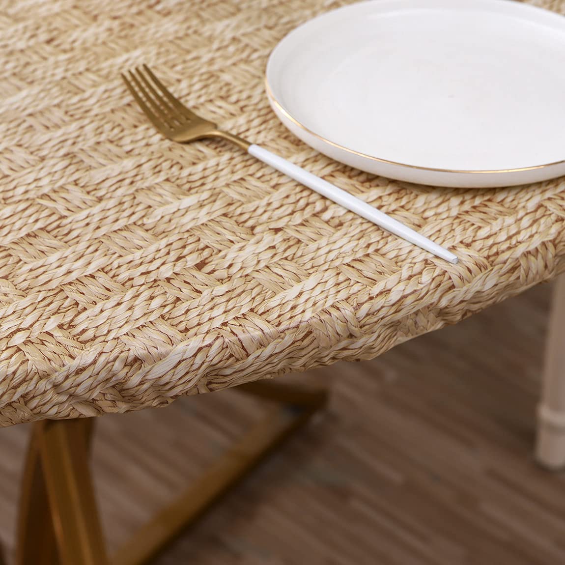 Walrus round vinyl tablecloth offers oil-proof protection for spills at meals.