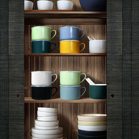 Wareland packaging protects bowls during shipping and handling.