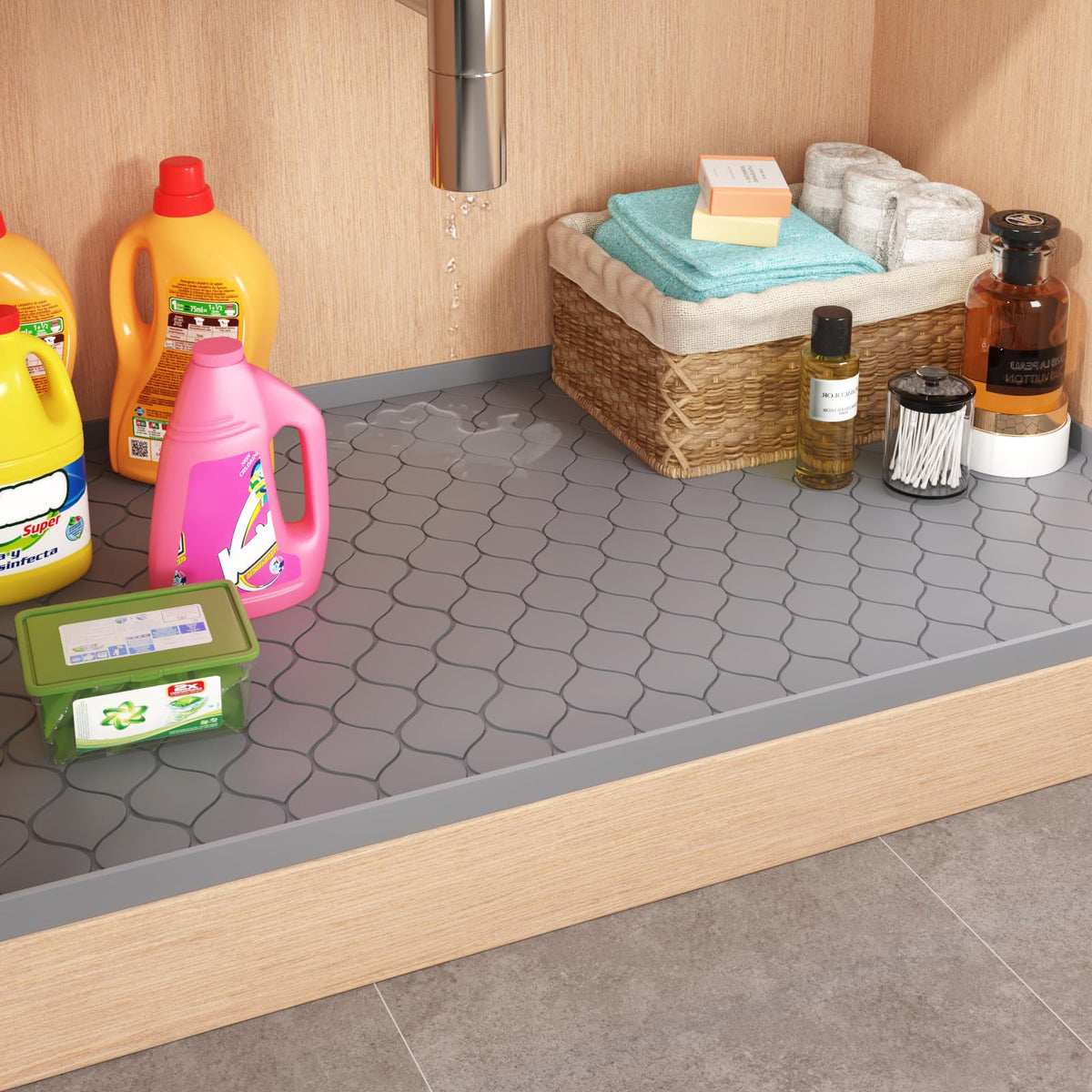 Winisok waterproof silicone mat demonstrates durability and stain resistance