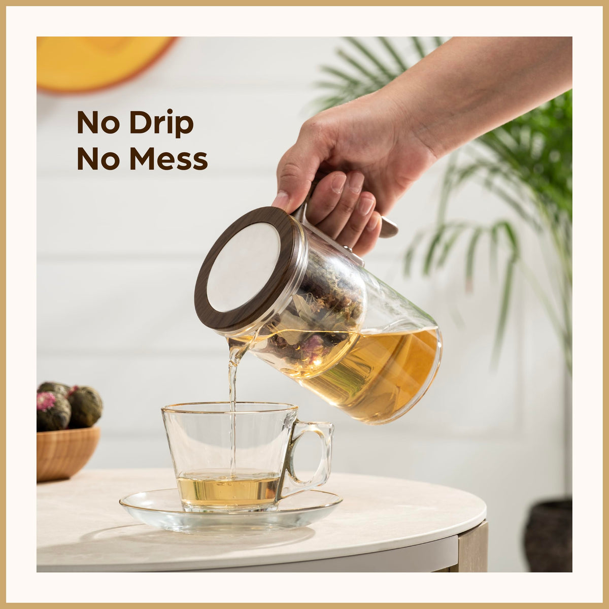 WOLTBLOOM Enchanti Tea Pot lid and infuser detach for thorough cleaning.