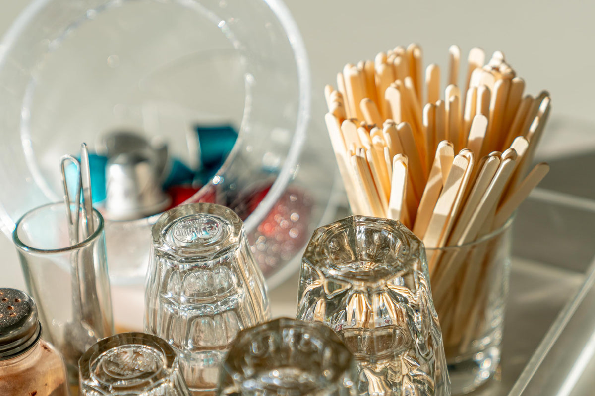 WOODABLE disposable stir sticks for busy cafe stations.