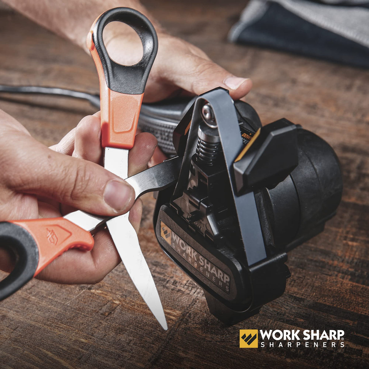 Work Sharp serrated knives sharpened smoothly with flexible belts.