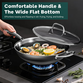 XOHUYD wok pan with vegetables and sauce demonstrates versatility.