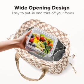 Yarnic cheetah lunch bag open wide for easy packing and retrieval.