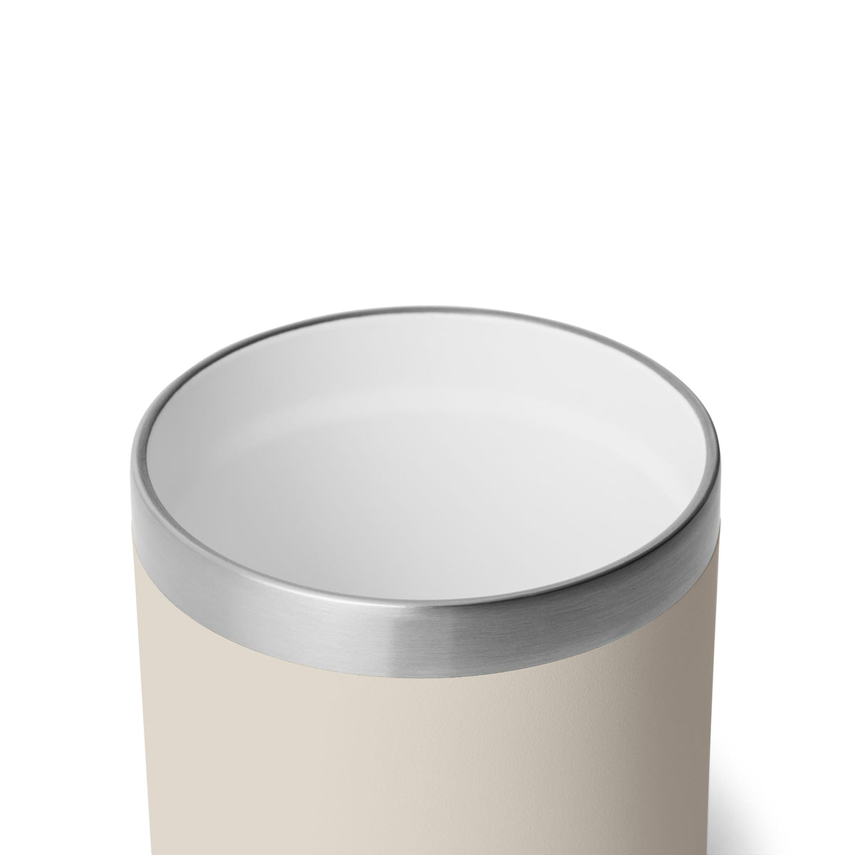 YETI Rambler MagSlider lid close-up for secure sipping and spill resistance