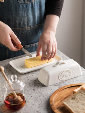 YHOJOY farmhouse butter dish complements rustic or modern kitchens.