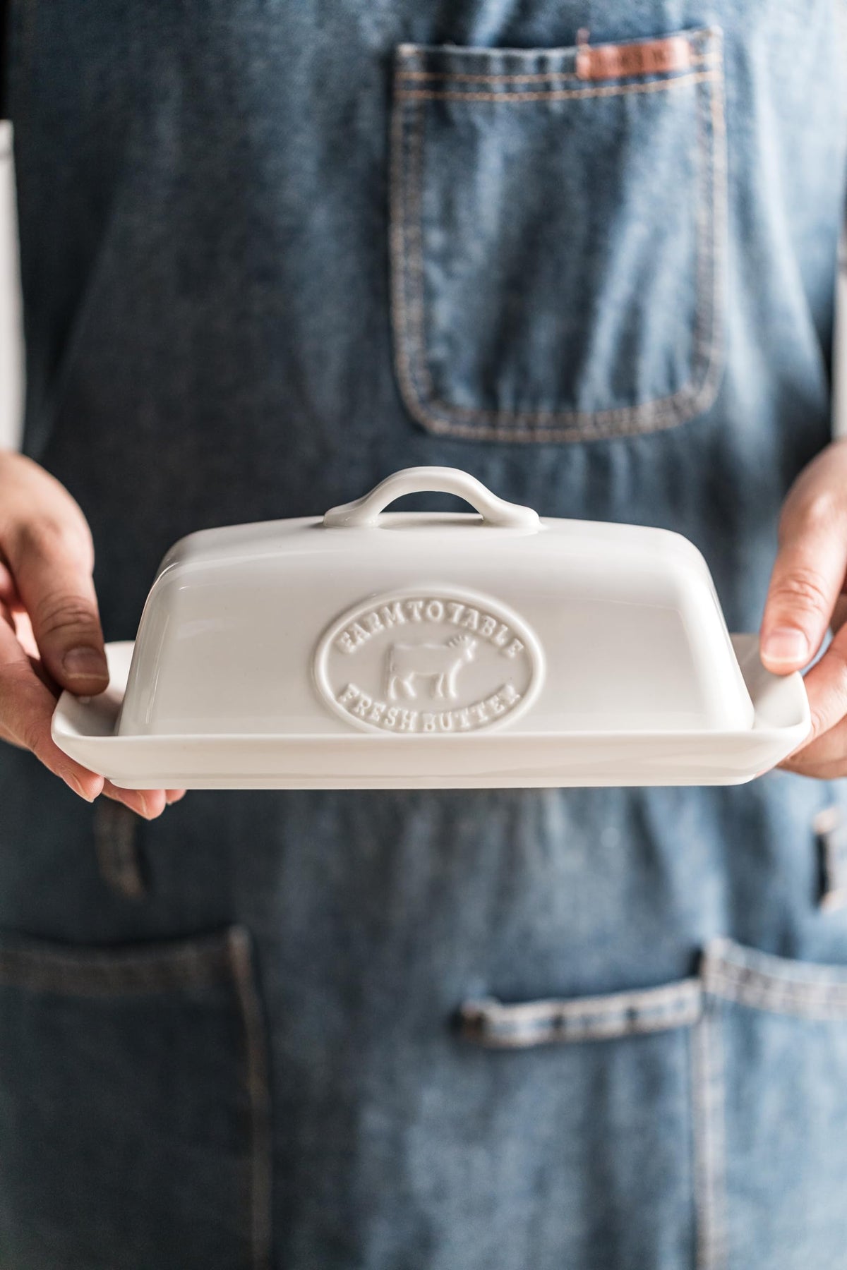 YHOJOY large-capacity butter dish fits a full stick of butter.