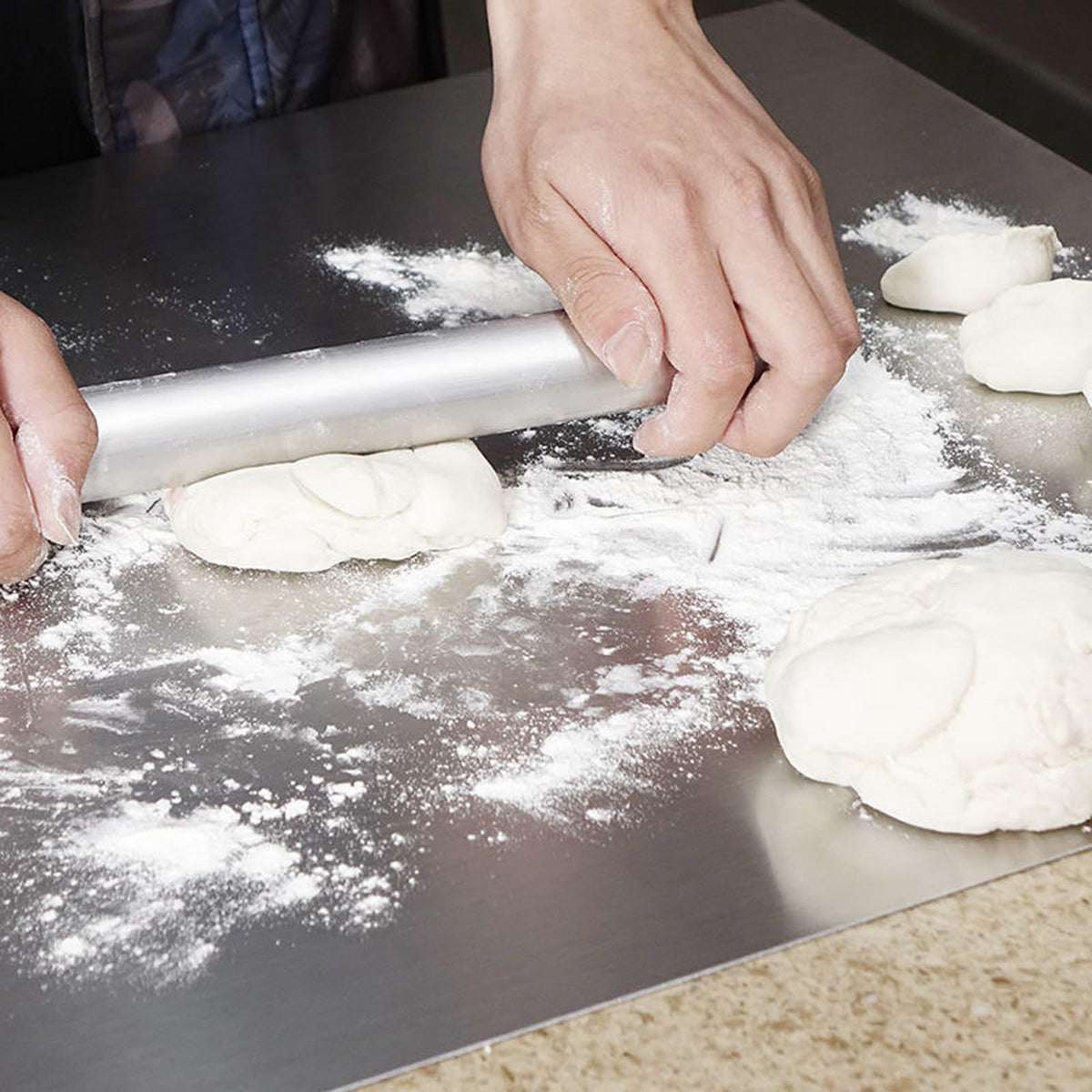 YIYUHAR stainless board dishwasher-safe for easy cleanup