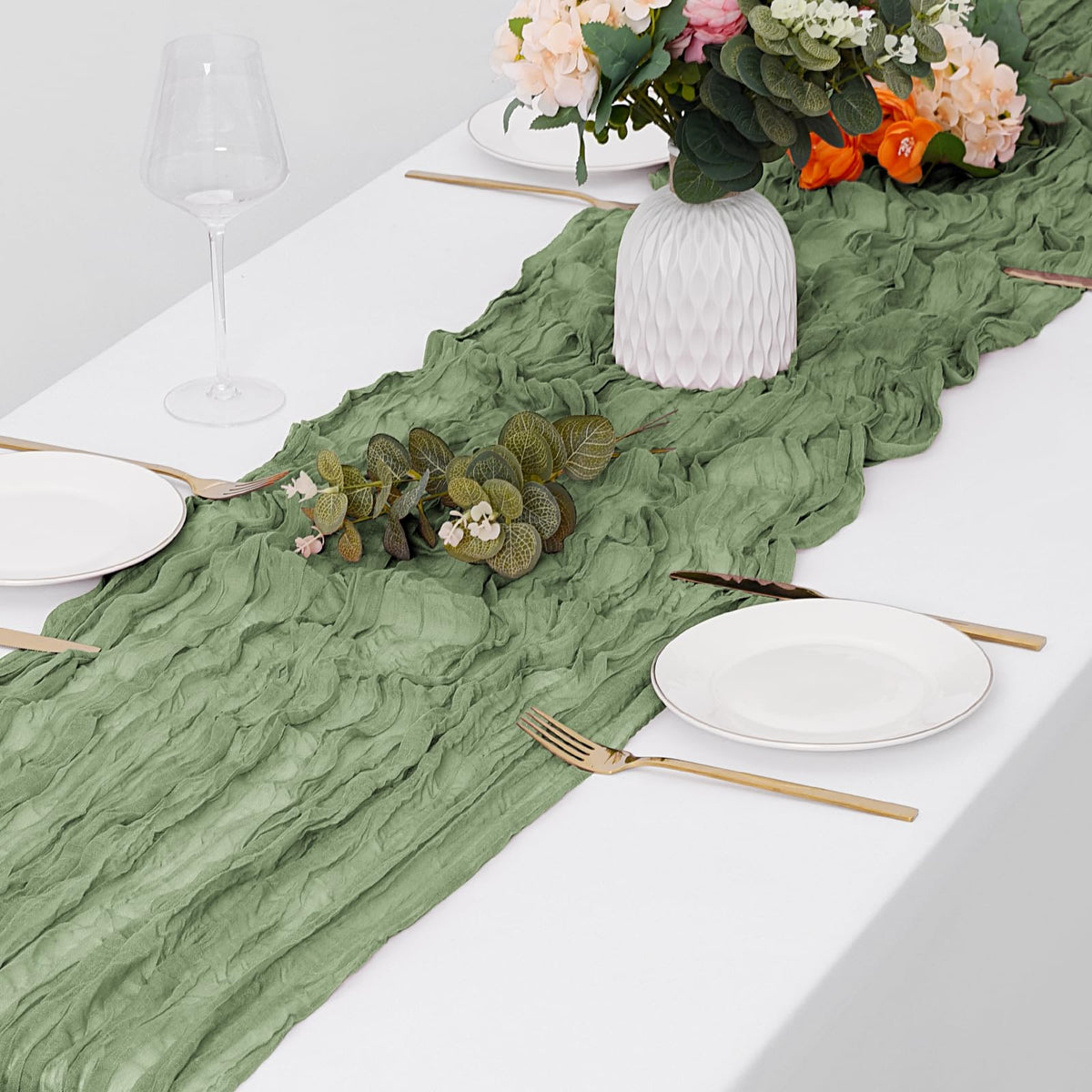 Yorcari rectangular pleated table runner offers natural drape for events