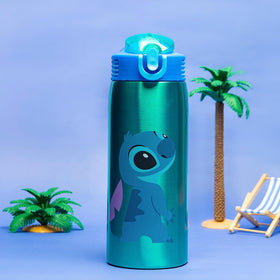 Zak Designs Stitch bottle vacuum insulation keeps drinks cold for hours.