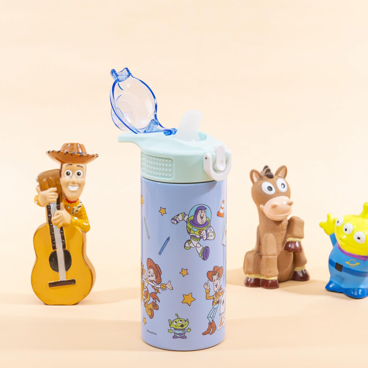 Toy Story bottle straw and lid close-up, showcasing kid-friendly access.