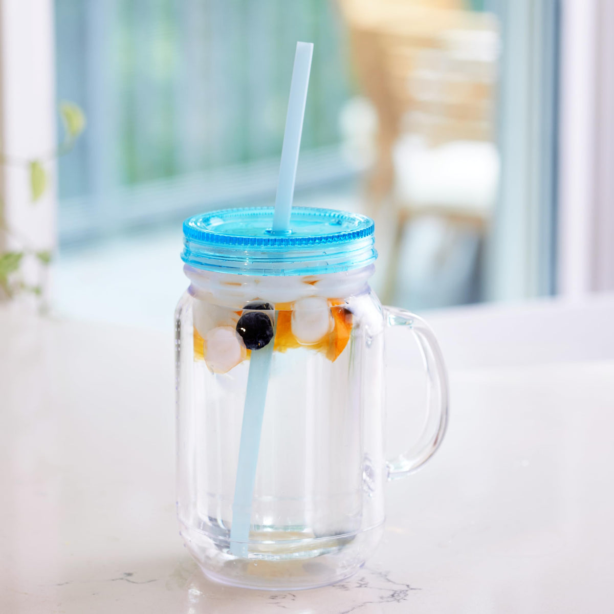 Zephyr Canyon double-insulated tumbler keeps drinks at the right temperature