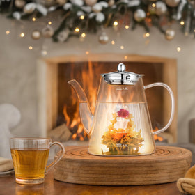 Zpose elegant gift-box packaging makes a refined tea gift.