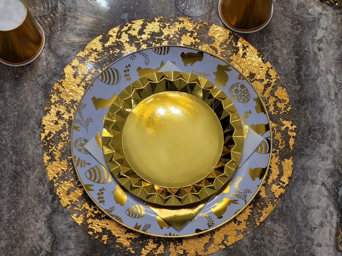 Zulaniu gold mesh placemats on a dining table with festive lighting