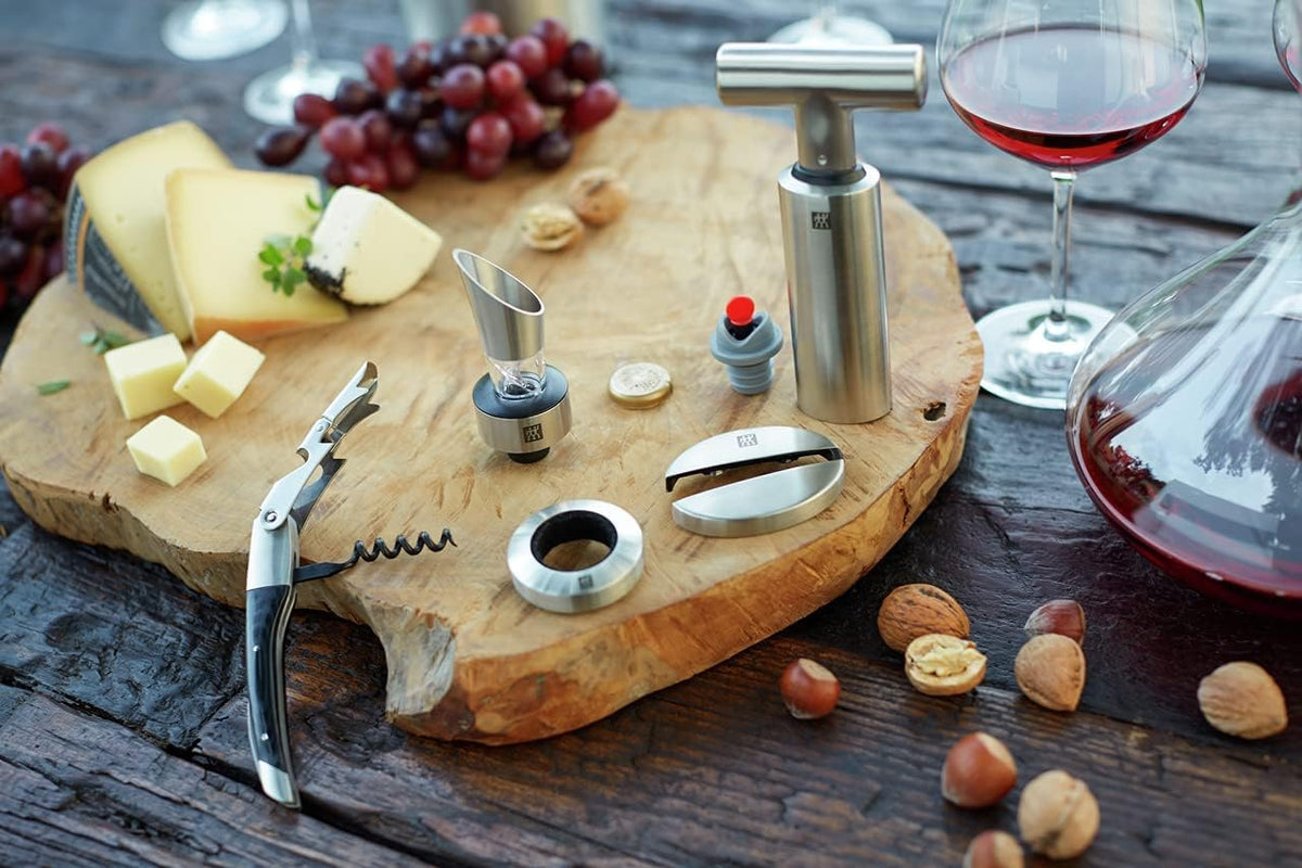 ZWILLING Sommelier forged spindle detail for lasting sharpness